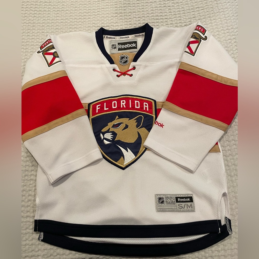 EUC Youth SM Florida Panthers jersey!